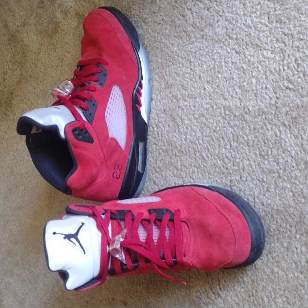 Air Jordans shoes raging bulls red